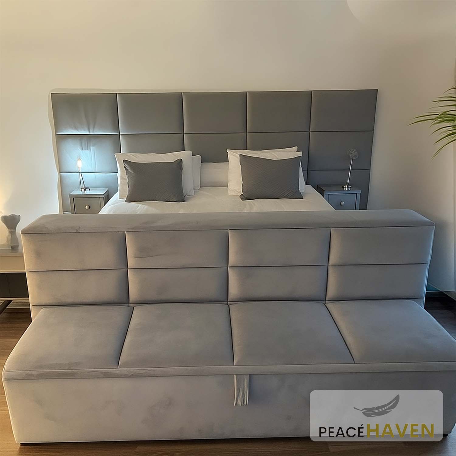 Frach Rahty Modern Panelled Bed